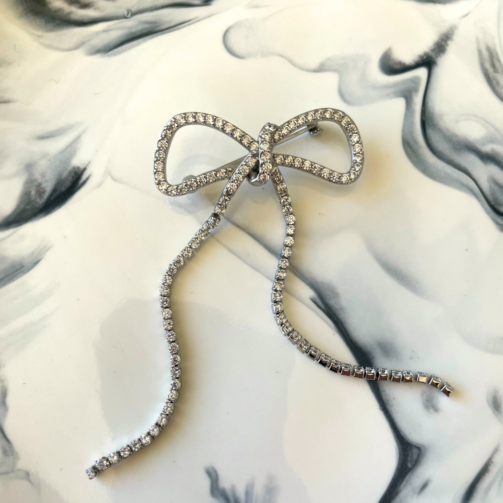 Bow brooch from Banana Republic
